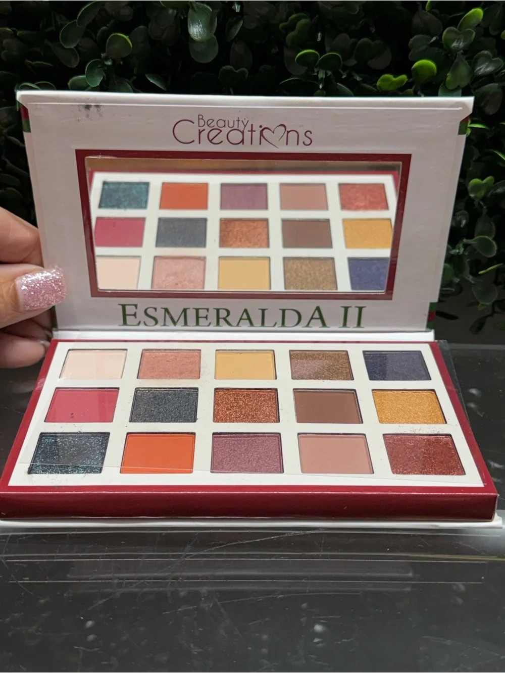 Beauty Creations Esmeralda II Eyeshadow Palette - Green & Red Accents